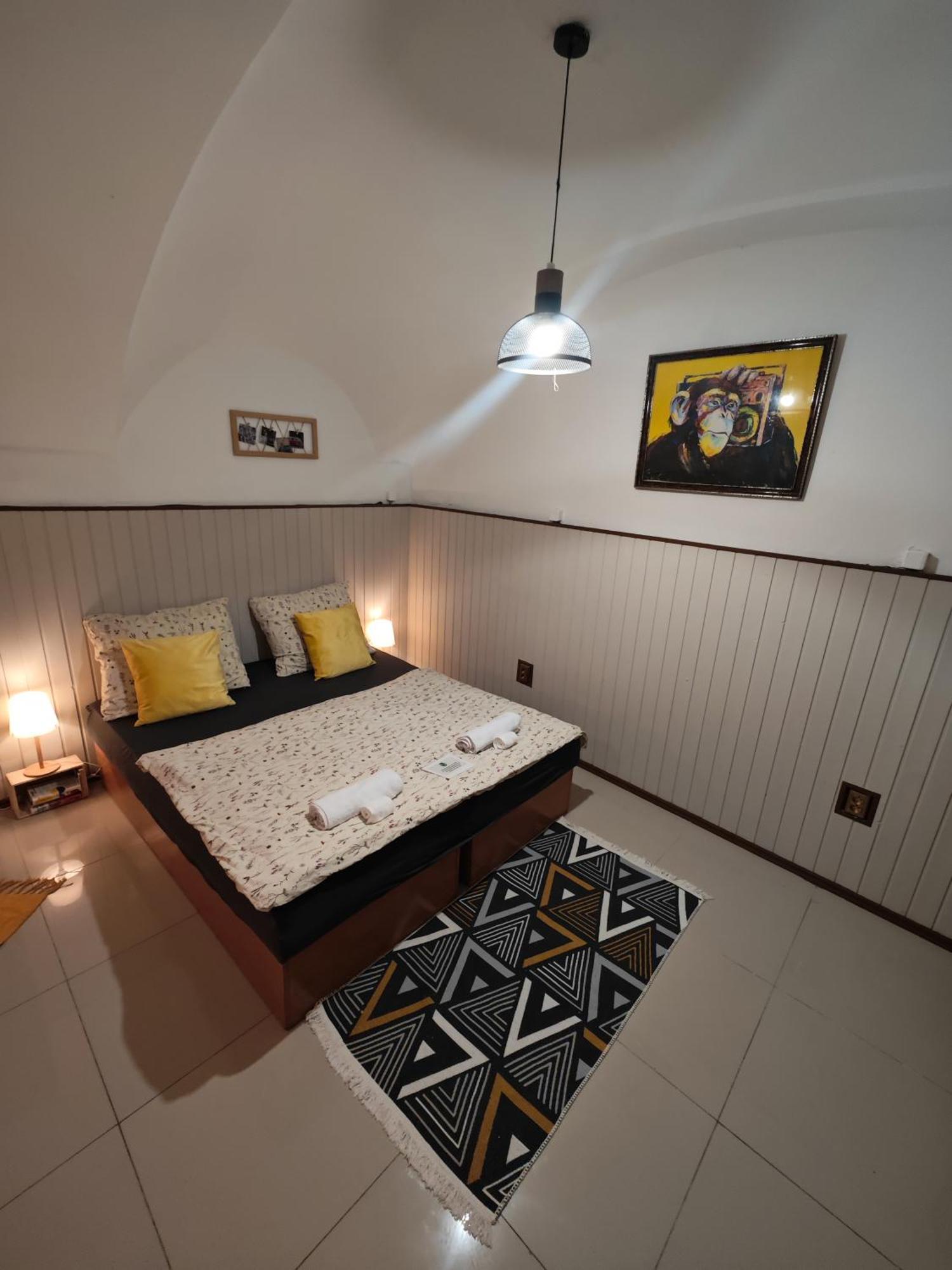 Vintage Room With Garden View Bratislava Exterior foto